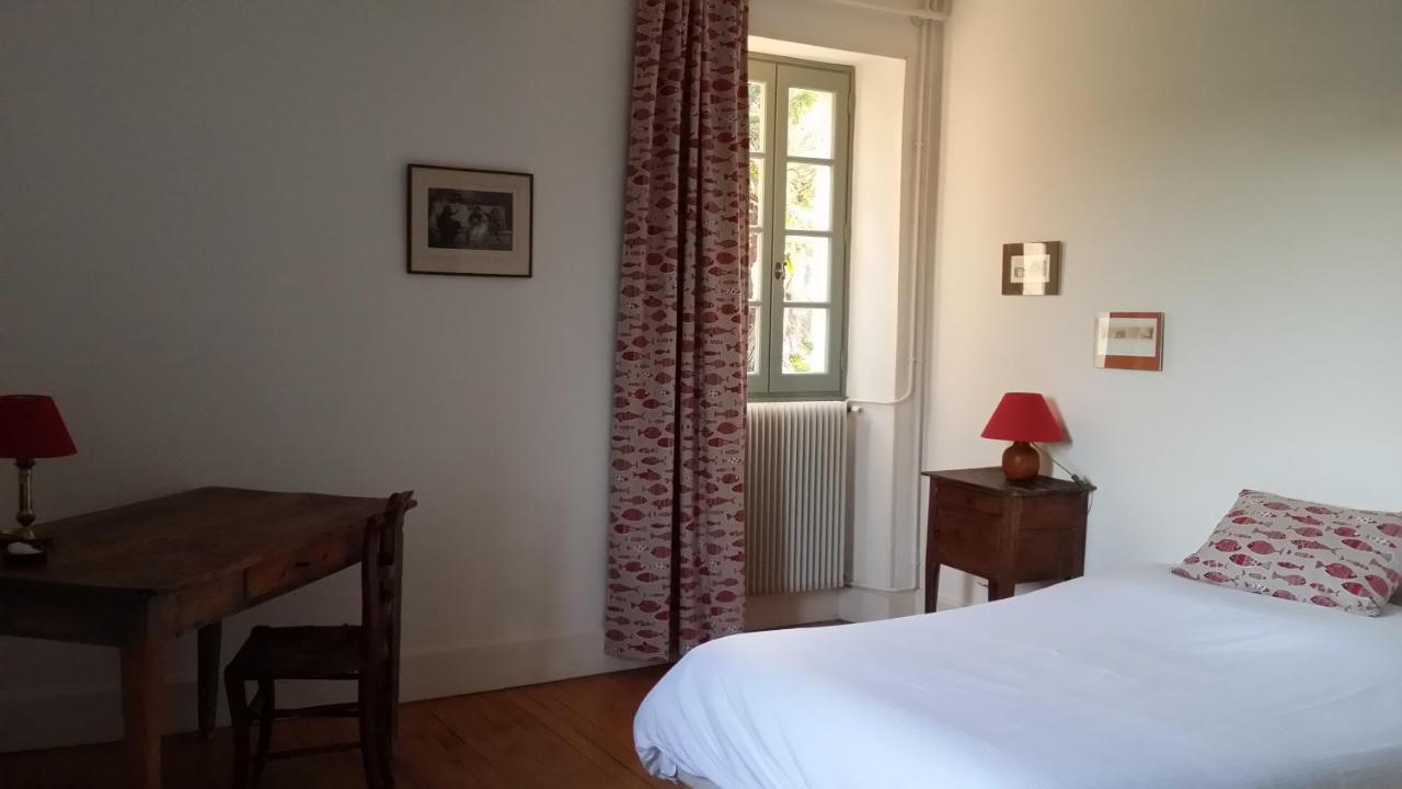 Bed and Breakfast Le Logis Du Pradet Moncrabeau Esterno foto
