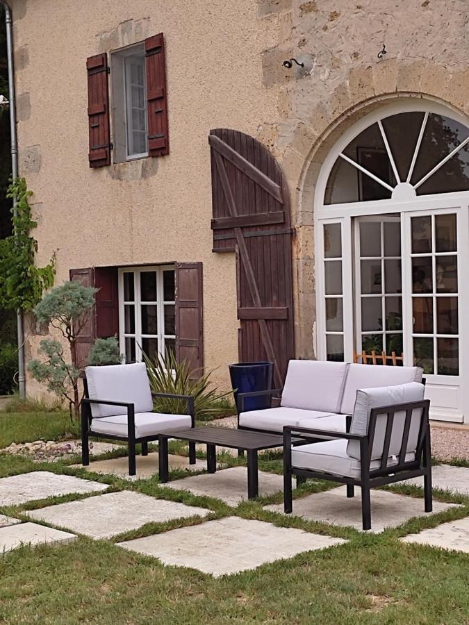Bed and Breakfast Le Logis Du Pradet Moncrabeau Esterno foto